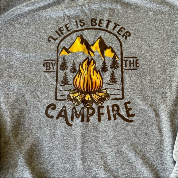Tops - Cute campfire sweatshirt SZ XXL